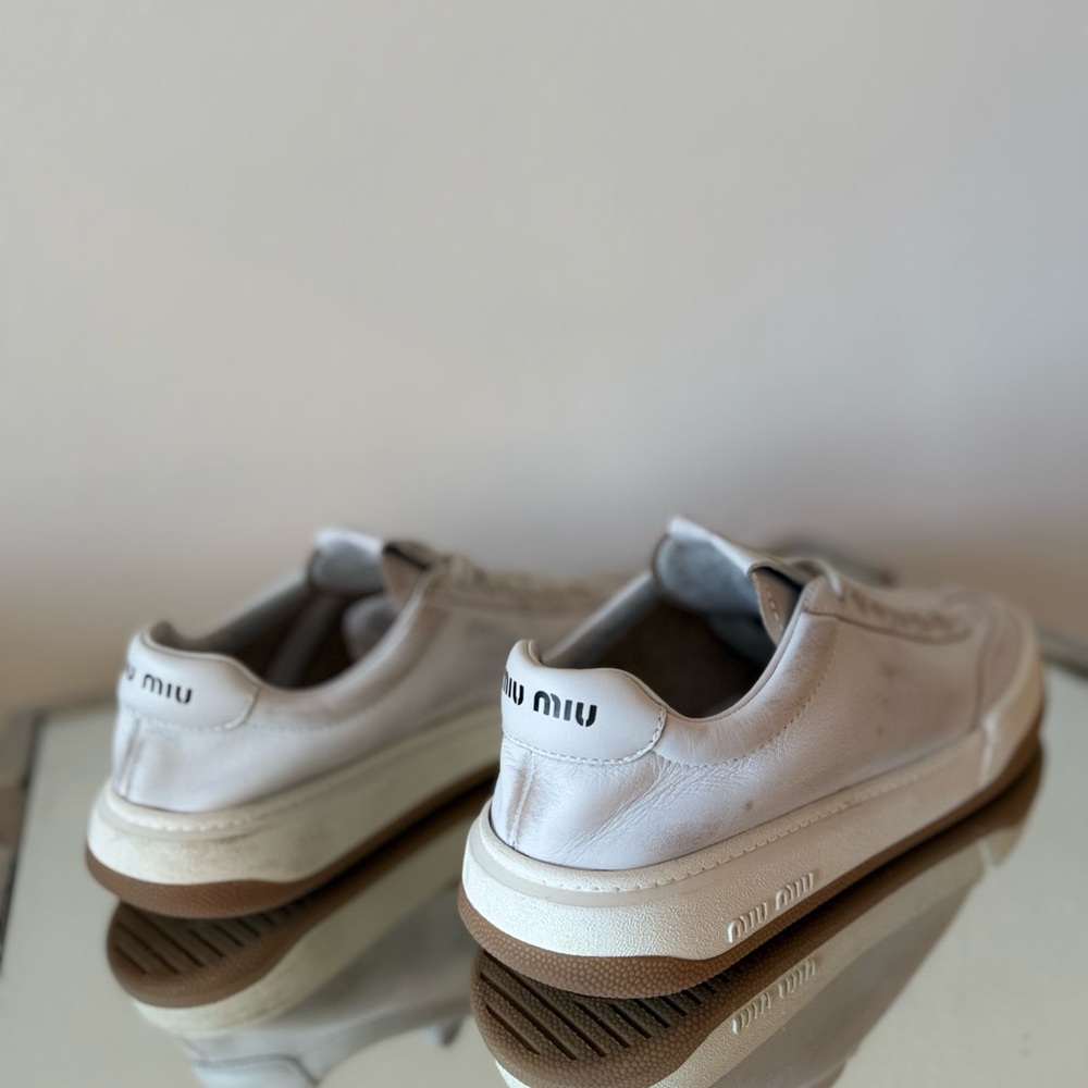 Like New MIU MIU LEATHER SNEAKERS $995 40 - Picture 9 of 9